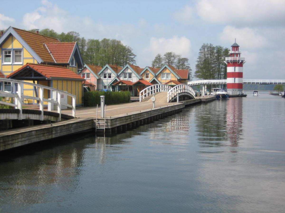 Loggiahaus Am Schloss, 5 Ferienwohnungen, Teils Mit Schloss- Und Seeblick Rheinsberg Exterior foto